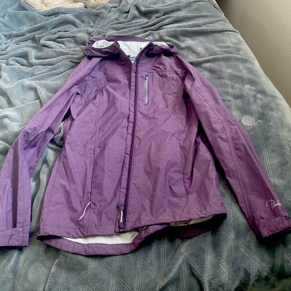 Rain/wind breaker
